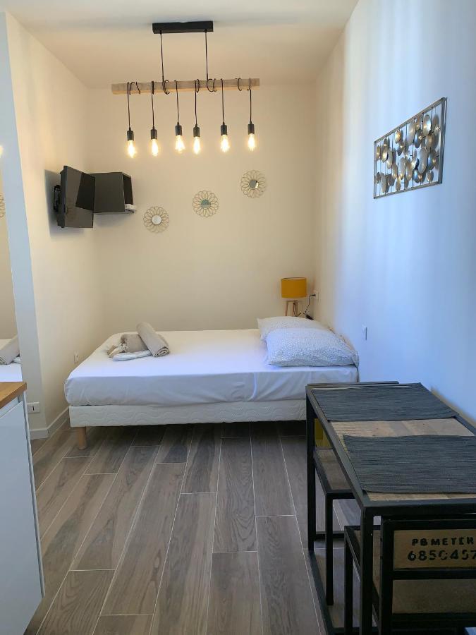 Studio Vagliano Cannes Luaran gambar